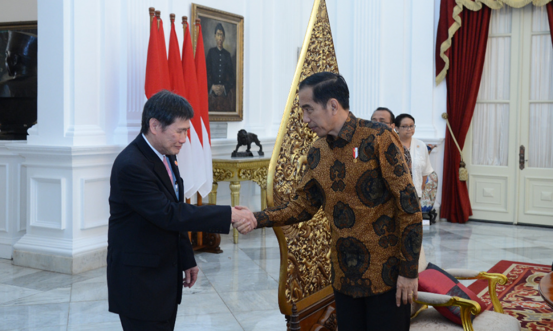 asean-SG-courtesy-call-to-pres-jokowi-pb9u1rfqxc27we82bpspfe7yi00n8lilp8u9fhnjj8.png