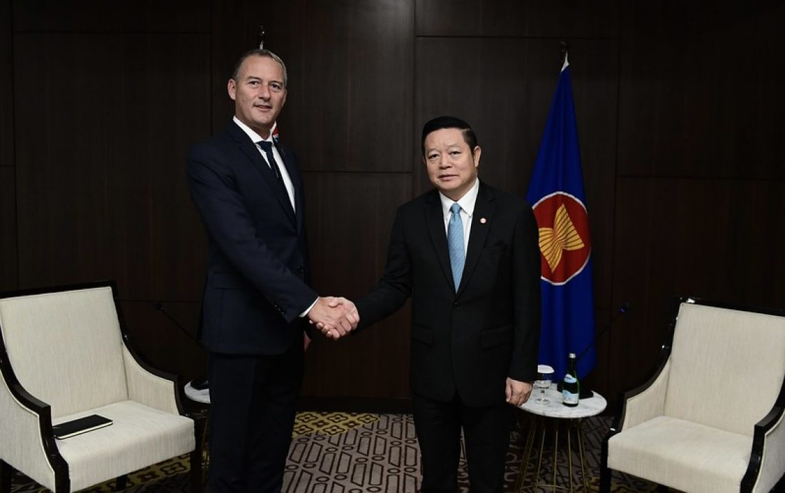 Ambassador-of-New-Zealand-to-ASEAN-pays-a-courtesy-call-on-Secretary-General-of-ASEAN-4-q1i3mdnk5b1hja114fml1naprk9rai3jliwqvzq67s.jpg