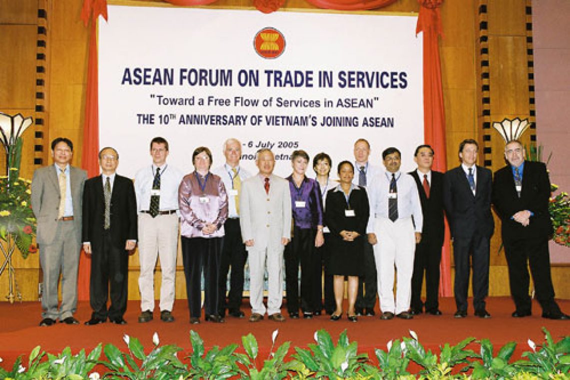 ASEAN-Forum-on-Trade-in-Services-Towards-a-Free-Flow-of-Services-in-ASEAN-pcdadji8w5m2wsgln7jqvyv7gvzfby4yo22y621z8w.jpg