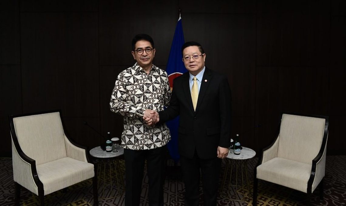 Chair-of-ASEAN-Business-Advisory-Council-pays-courtesy-call-on-the-Secretary-General-of-ASEAN-1-q19ggvx1o71isutkz0zbmsz1kl03hxy5va85wmahzu.jpg