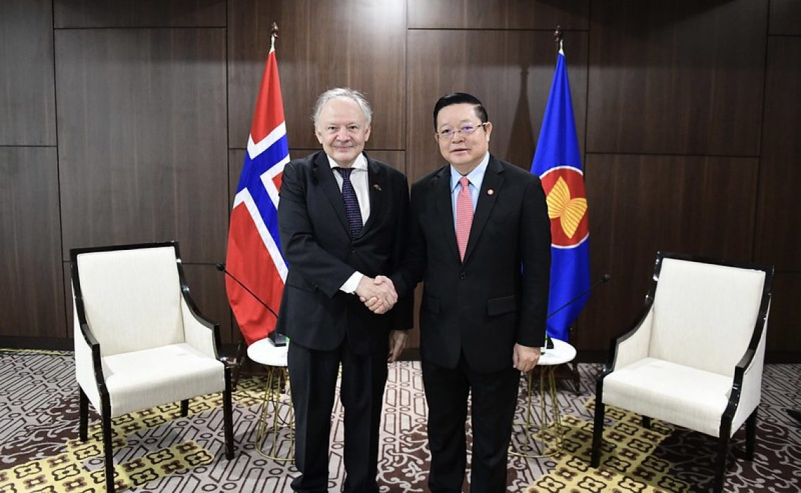 Ambassador-of-the-Kingdom-of-Norway-to-ASEAN-pays-courtesy-call-on-the-Secretary-General-of-ASEAN-2.jpg